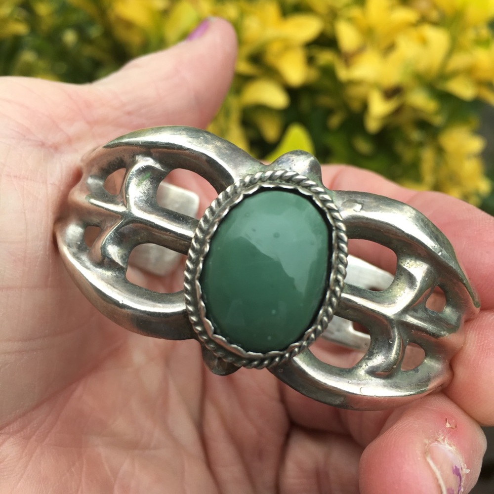 OLD SANDCAST Green JASPER signed cuff SZ Med